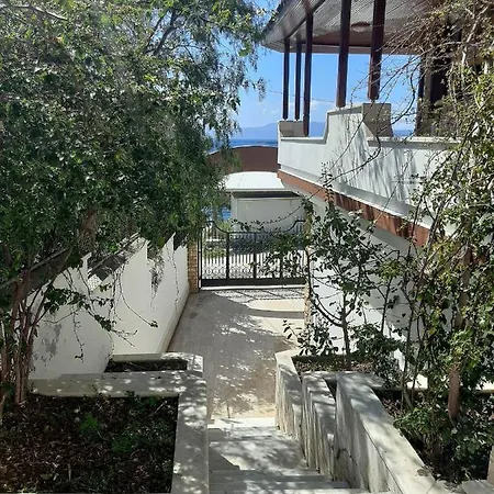 Отель Moon & Sun