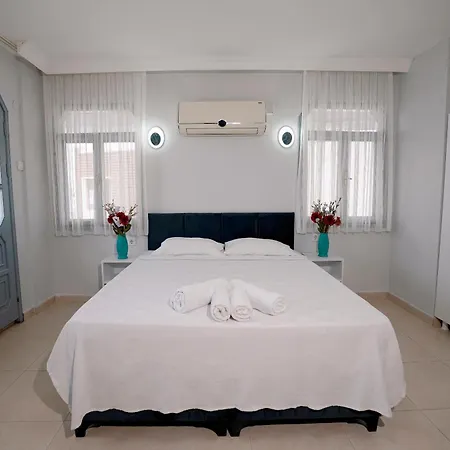 Отель Moon & Sun *