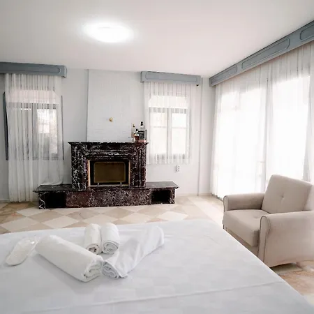 Отель Moon & Sun Сеферихисар