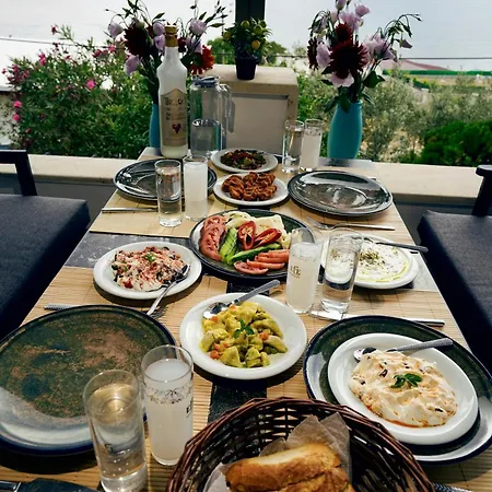 Moon & Sun Отель *