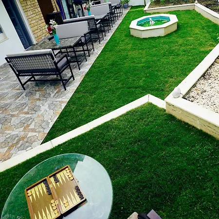 Отель Moon & Sun