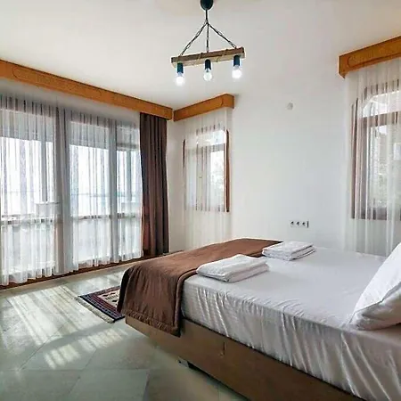 Moon & Sun Hotell 5*